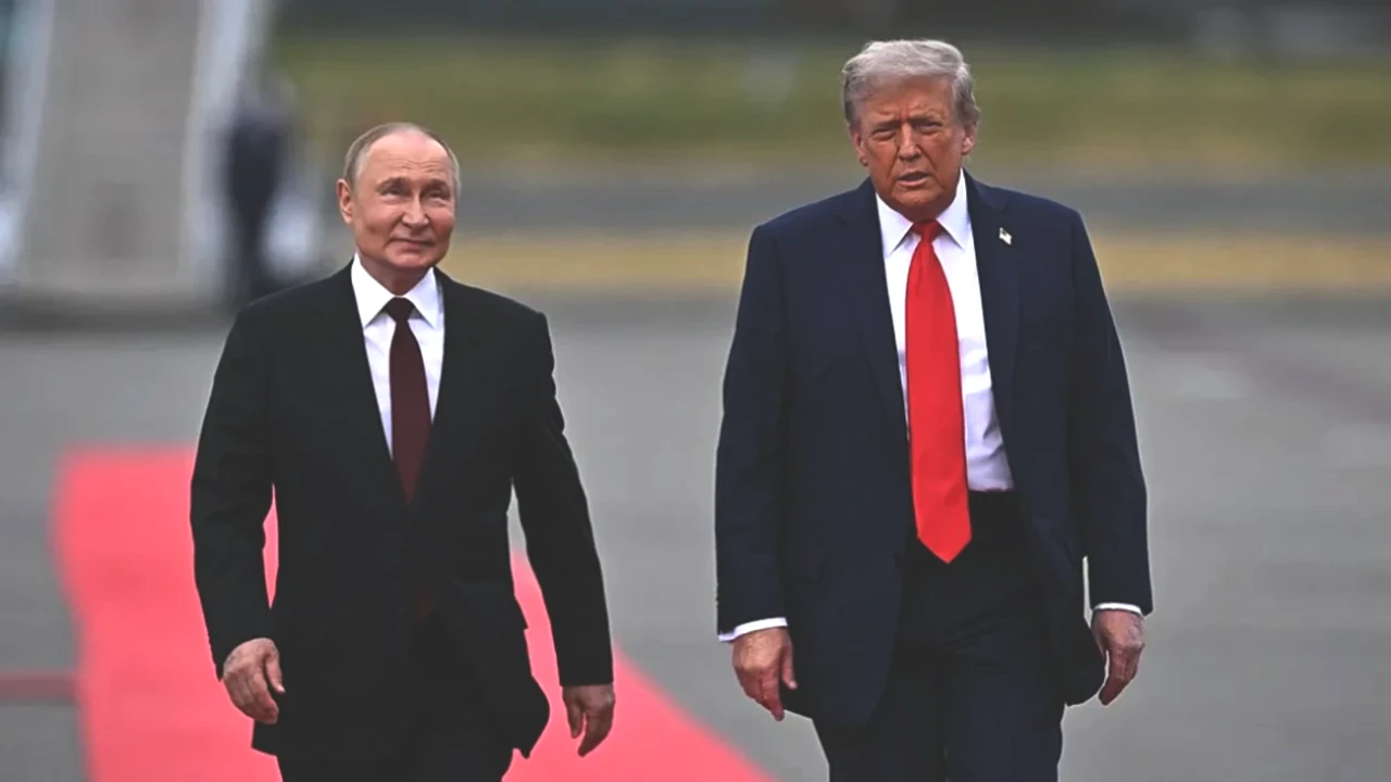Alaska'da Tarihi Zirve Gerçekleşti! Trump ve Putin'den Önemli Açıklamalar